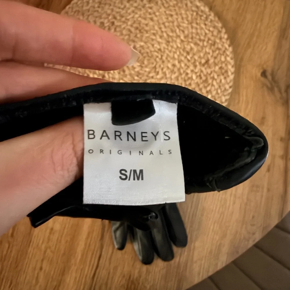 Barneys New York Black Leather Gloves with Bow Accents! 🆕 real leather!